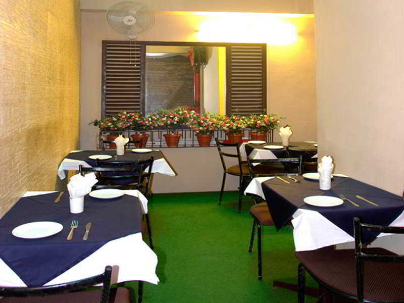 Hotel Sunstar Heights Delhi  Exterior foto