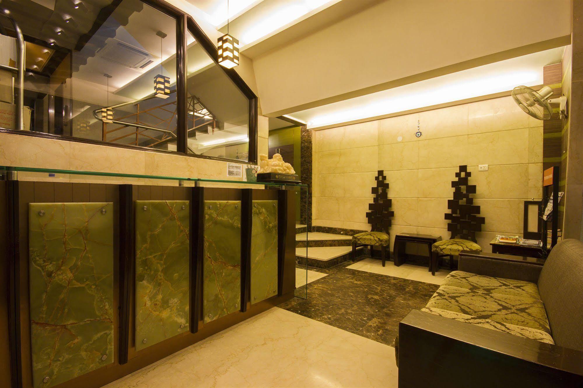 Hotel Sunstar Heights Delhi  Exterior foto